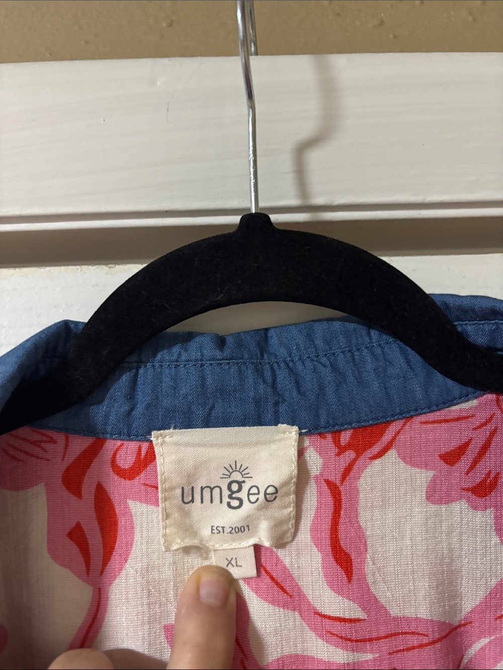 Umgee Pink & Blue Floral Short-Sleeve Popover Top - Picture 2 of 3